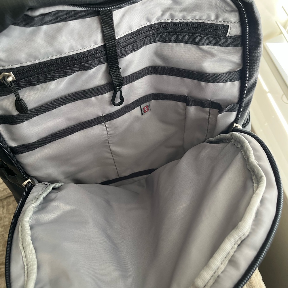SwissTech Black Backpack - Picture 7 of 7